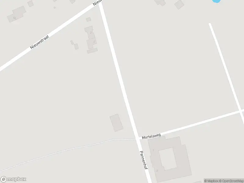 Ambulance met grote spoed naar de Pannenhof in Beegden