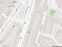 Ambulance met grote spoed naar de Dordtselaan in Rotterdam