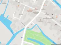 Ambulance met grote spoed naar de Van Stolberglaan in Zoetermeer