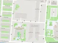 Ambulance met gepaste spoed naar de Peelstraat in Amsterdam