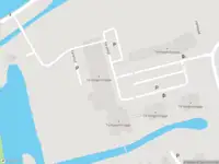Ambulance met grote spoed naar de Varenhof in Rotterdam