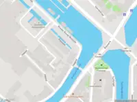Ambulance met grote spoed naar de Pijpenpad in Gouda