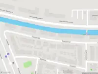 Ambulance met gepaste spoed naar de Flatusstraat in Capelle aan den IJssel