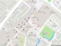 Ambulance met gepaste spoed naar de Treubplein in Voorschoten