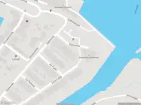 Ambulance met grote spoed naar de Zijdewinde in Puttershoek