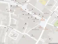 Ambulance met grote spoed naar de Carleyspassage in Venlo