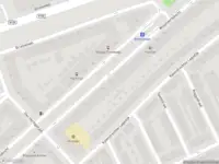 Ambulance met gepaste spoed naar de Brielselaan in Rotterdam