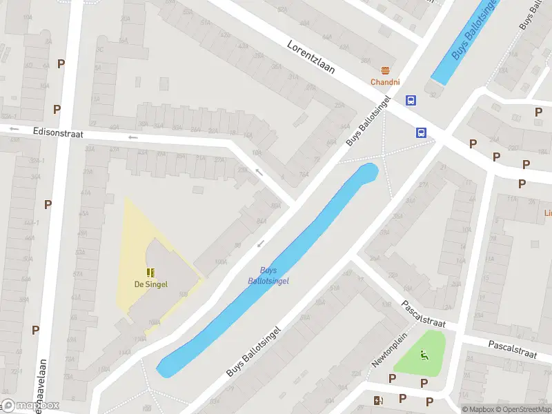 Ambulance met gepaste spoed naar de Buys Ballotsingel in Schiedam