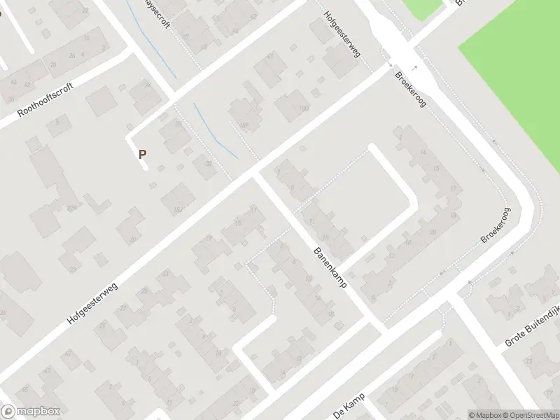 Ambulance met grote spoed naar de Banenkamp in Velserbroek