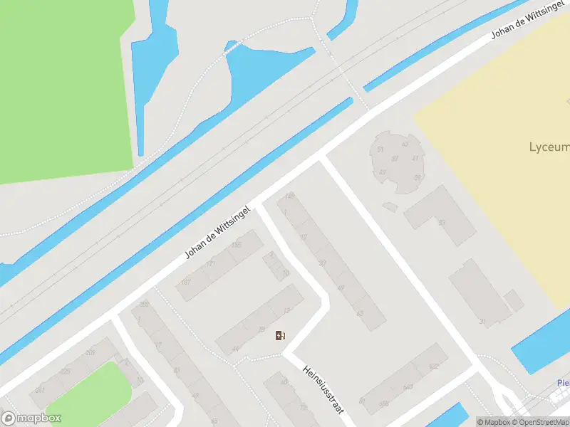 Ambulance met grote spoed naar de Heinsiusstraat in Schiedam