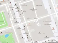 Ambulance met gepaste spoed naar de Aert van Nesstraat in Rotterdam