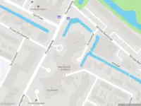 Ambulance met gepaste spoed naar de Nicolaas Beetsstraat in Alblasserdam