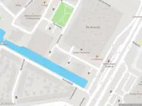 Ambulance met gepaste spoed naar de Perzikweg in Leiden