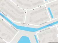 Ambulance met grote spoed naar de Van Ballegooijsingel in Rotterdam