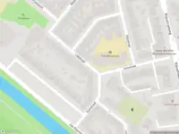 Ambulance met grote spoed naar de Lekstraat in Haarlem