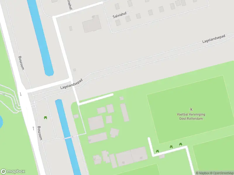 Ambulance met grote spoed naar de Lagelandsepad in Rotterdam