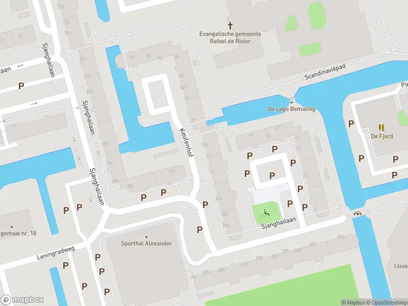 Ambulance met gepaste spoed naar de Keulenhof in Rotterdam