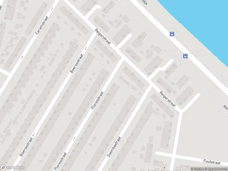 Ambulance met gepaste spoed naar de Floresstraat in Dordrecht