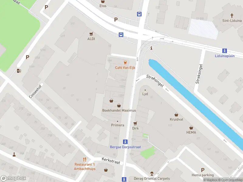 Ambulance met grote spoed naar de Bergse Dorpsstraat in Rotterdam
