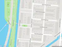 Ambulance met grote spoed naar de Salvador Dalístraat in Rotterdam