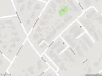 Brandweer met gepaste spoed naar de Tynaarlosestraat in Vries vanwege een liftopsluiting