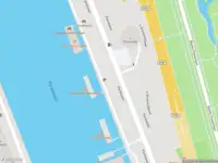 Ambulance met gepaste spoed naar de Parkhaven in Rotterdam