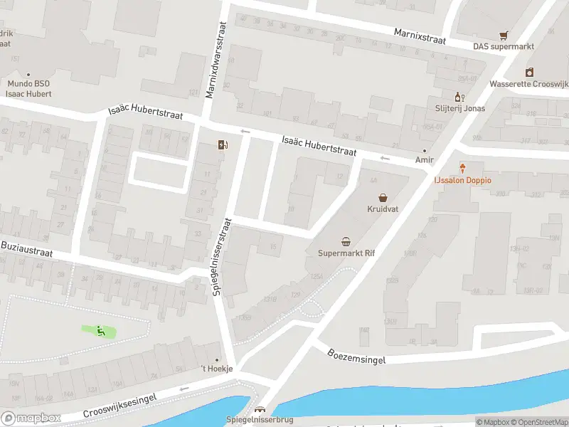 Ambulance met grote spoed naar de Spiegelnisserplein in Rotterdam