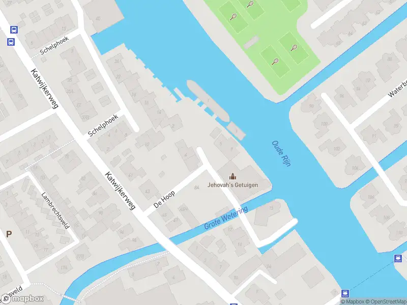 Ambulance met grote spoed naar de De Hoop in Valkenburg
