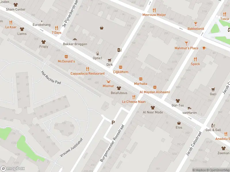 Ambulance met gepaste spoed naar de Zwart Janstraat in Rotterdam