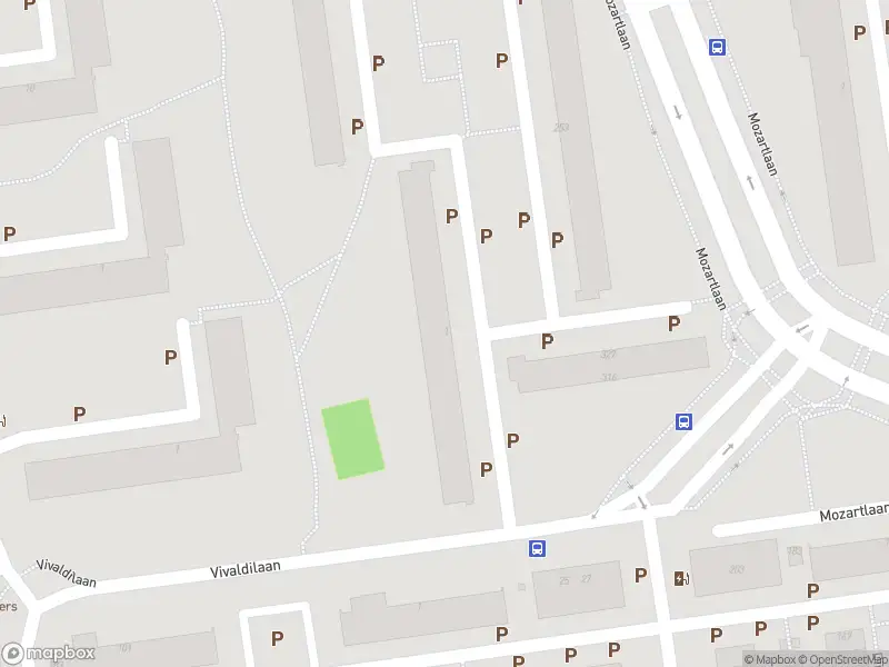 Ambulance met gepaste spoed naar de Johann Straussplein in Schiedam