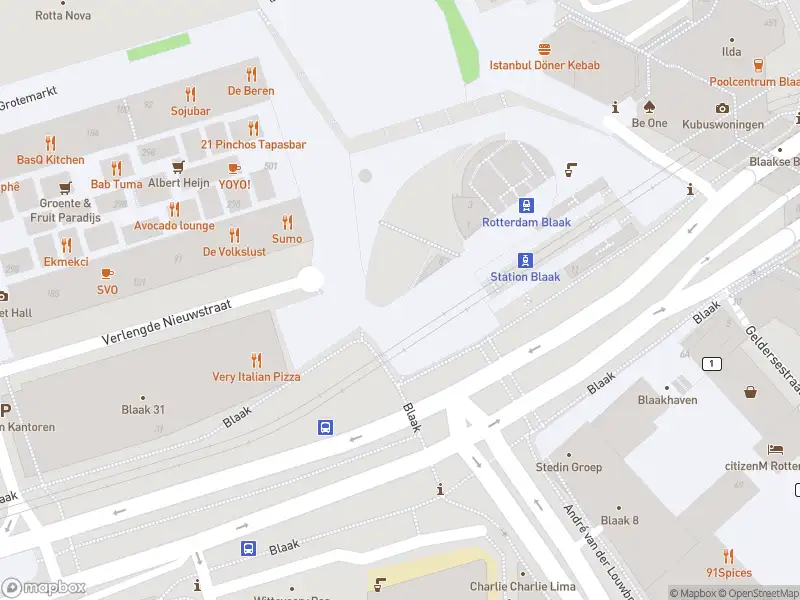 Ambulance met gepaste spoed naar de Ds. Jan Scharpstraat in Rotterdam