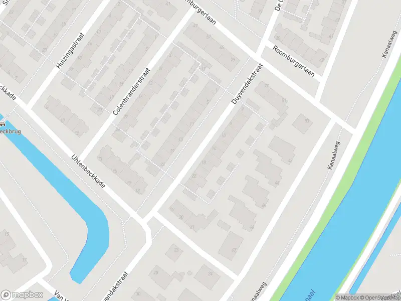 Ambulance met grote spoed naar de Duyvendakstraat in Leiden