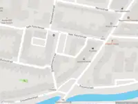 Ambulance met grote spoed naar de Spiegelnisserplein in Rotterdam