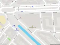 Ambulance met grote spoed naar de Slaghekstraat in Rotterdam