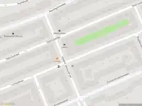 Ambulance met grote spoed naar de Lomanstraat in Amsterdam