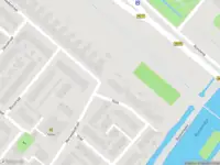 Ambulance met grote spoed naar de Vliet in Maasdam