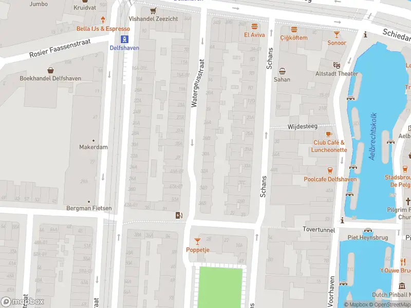 Ambulance met gepaste spoed naar de Watergeusstraat in Rotterdam