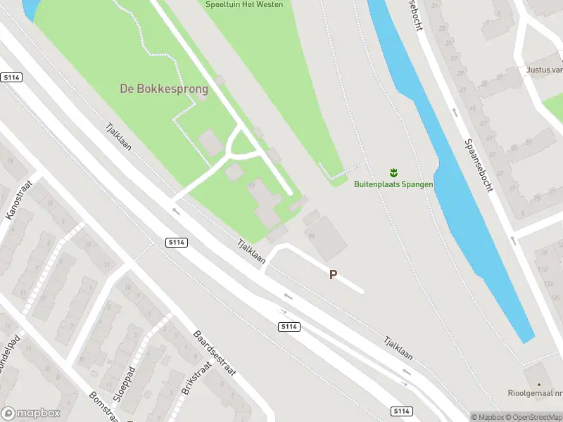Ambulance met gepaste spoed naar de Tjalklaan in Rotterdam