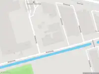 Brandweer met gepaste spoed naar de Kerkstraat in Nieuwkuijk