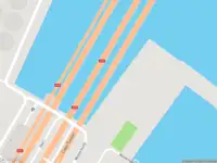 Ambulance met grote spoed naar de Westerhoofd in Amsterdam