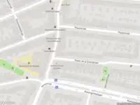 Ambulance met grote spoed naar de Bloemistenlaan in Leiden