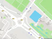Brandweer met grote spoed naar de Sportlaan in Maasdam vanwege voertuigbrand