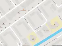 Ambulance met gepaste spoed naar de De Wildestraat in Schiedam