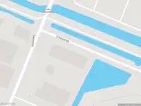 Brandweer met grote spoed naar de Zirkoonstraat in Alkmaar vanwege grote brand
