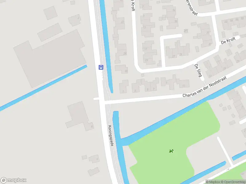 Ambulance met grote spoed naar de Charles van der Nootstraat in Hoogwoud