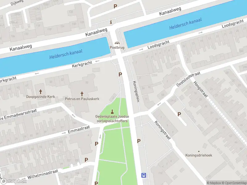 Ambulance met grote spoed naar de Koningsplein in Den Helder