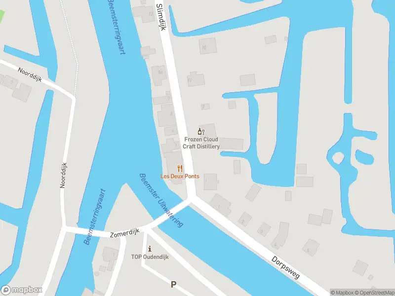 Ambulance met gepaste spoed naar de Slimdijk in Oudendijk
