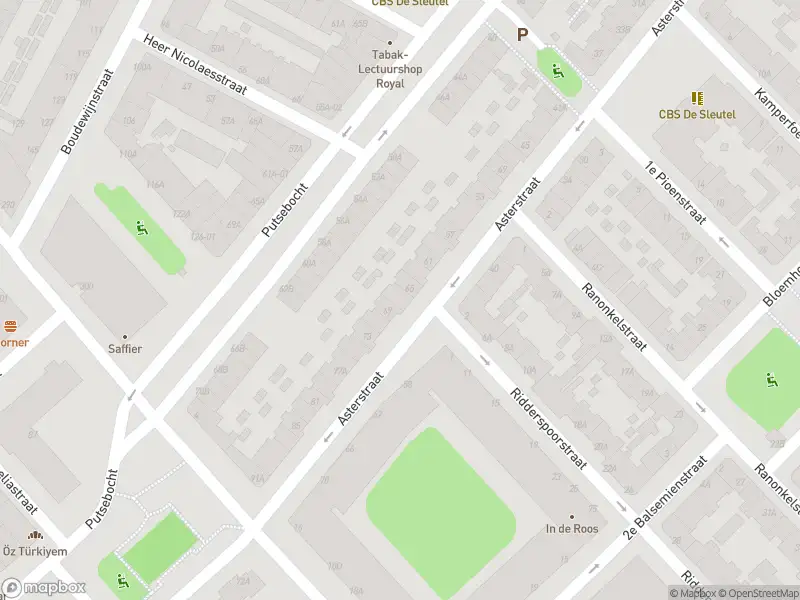 Ambulance met gepaste spoed naar de Asterstraat in Rotterdam