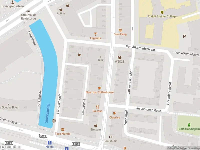 Ambulance met grote spoed naar de Jonker Fransstraat in Rotterdam
