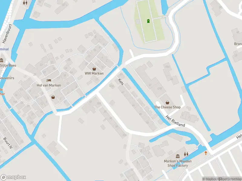 Ambulance met grote spoed naar de Het Rietland in Marken